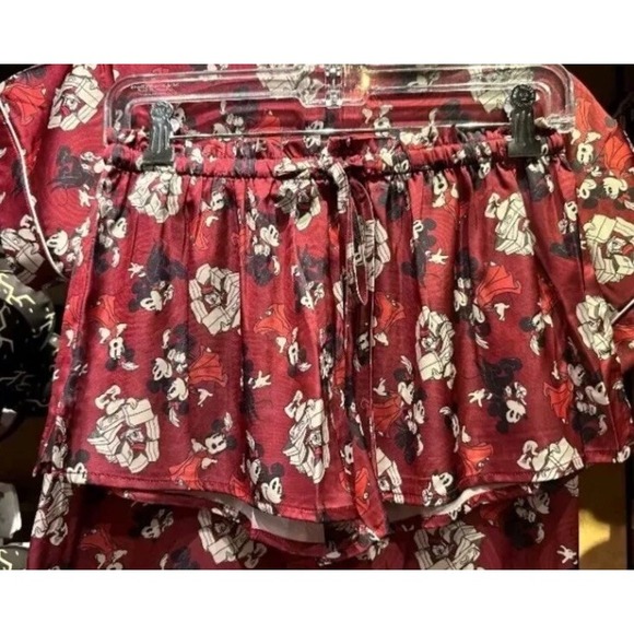 2024 Disney Parks Hollywood Studios Tower Of Terror Pajama Short Silky Set L - Picture 2 of 3